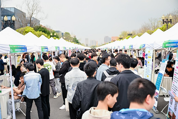 喜報!瑞方人力黨支部獲評“武侯區(qū)先進基層黨組織”稱號 第6張 喜報!瑞方人力黨支部獲評“武侯區(qū)先進基層黨組織”稱號 第6張