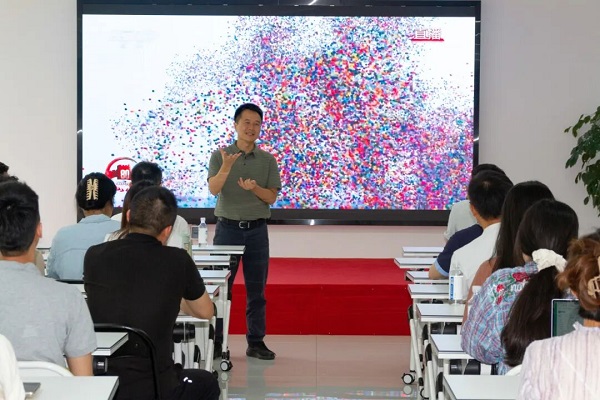 銘記歷史，砥礪前行——瑞方人力組織觀看九三閱兵儀式 第3張