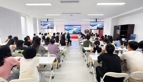 銘記歷史，砥礪前行——瑞方人力組織觀看九三閱兵儀式 第1張